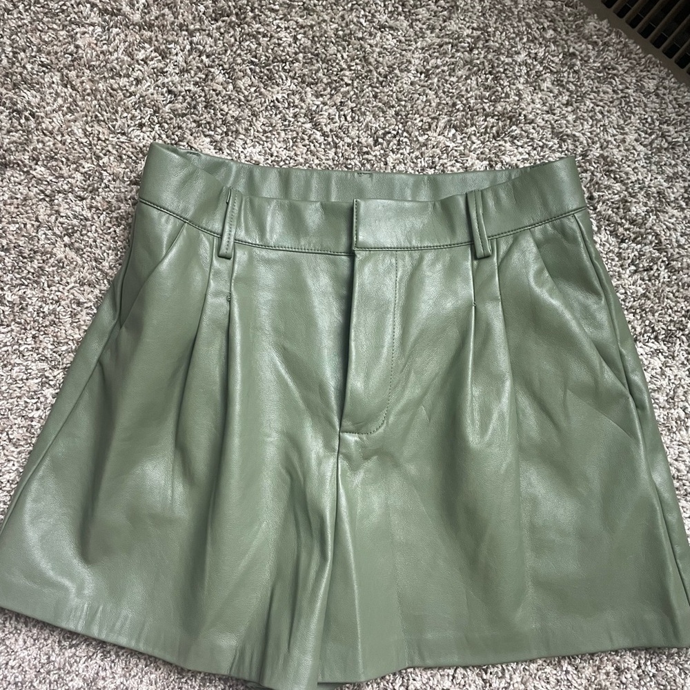 Mustard Seed Woman’s Faux Leather Shorts in Sz S in like new condition